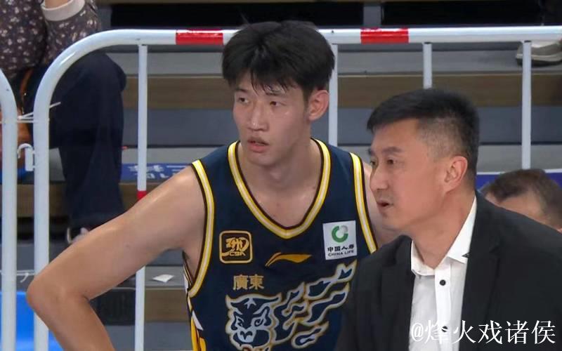 机会来了!广东队正式重用黄明依,杜锋被迫放弃张皓嘉? 机会来了!广东队正式重用黄明依,杜锋被迫放弃张皓嘉?