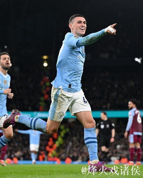 自23-24赛季以来福登8次禁区外远射破门，英超同期最多