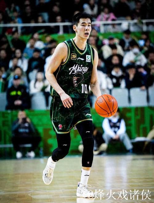 郭昊文20分同曦不敌浙江 余嘉豪16分琼斯29分