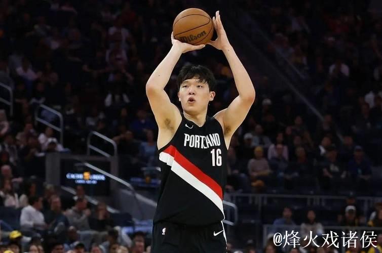 7分53秒填满数据栏！杨瀚森登场砍4+2+2+1+1，开拓者主场惜败魔术